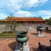 Cidadela, urnas dinásticas fronte ao templo de To Mieu