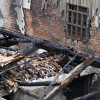 Estado no que quedou o edificio que se incendiou na Ferrería