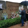 Ofrenda floral a Alexandre Bóveda na Caeira