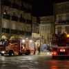 Intervención dos bombeiros nun edificio da Ferrería