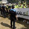 Protesta dos traballadores de ENCE no pregón das Festas da Peregrina