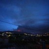 Incendio en el monte de A Fracha durante la noche del viernes 5, visto desde Lérez