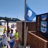Izado da bandeira azul na praia de Baltar