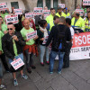 Protesta de traballadores de Elnosa e o Parque de Maquinaria no mitin do BNG
