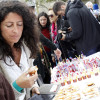 Degustación de produtos elaborados con camelias a cargo de estudantes do Carlos Oroza