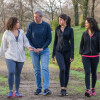 Alfonso Rueda, con su mujer y sus hijas en la jornada de reflexión