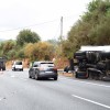 Accidente do trailer na N-550 en Barro