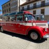 Concentración de vehículos clásicos y antiguos en la plaza de España