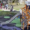 Parque infantil instalado na praza Valentín García Escudero
