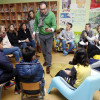 Reunión de Luis Bará y Carmen Fouces con la comunidad escolar de Barcelos