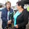 Ethel Vázquez con los vecinos afectados por el proyecto de senda entre Vilaseca y Lapamán