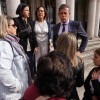 Reunión de Gómez Besteiro con las familias del Villa de Pitanxo en la Subdelegación del Gobierno