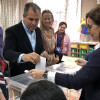 Rafa Domínguez, votando en el colegio Álvarez Limeses en las elecciones del 28A