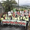 Marcha de los trabajadores de Elnosa, que incluyó un "escrache" en casa del alcalde