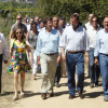 Mariano Rajoy durante o seu paseo por Ponte Arnelas xunto a dirixentes do PPdeG