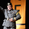 Leo Bassi representa en Pontevedra el espectáculo "Yo Mussolini"