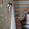 Taller de escalada deportiva en el pabellón Multiusos de A Xunqueira