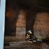 Incendio nun baixo en desuso en Estribela en Noitevella