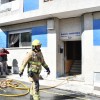 Intervención dos bombeiros nun edificio de Marín