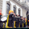 Montaxe de confrarías de Semana Santa con 'clicks' de Playmobil no escaparate de 'La Cata'