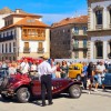 Concentración de vehículos clásicos y antiguos en la plaza de España