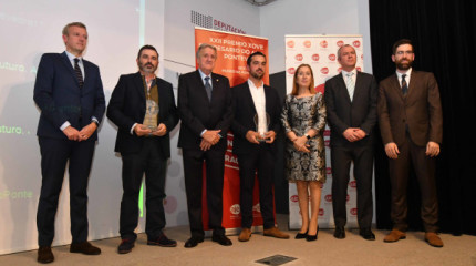 AJE Pontevedra entrega os seus premios anuais no Sexto Edificio
