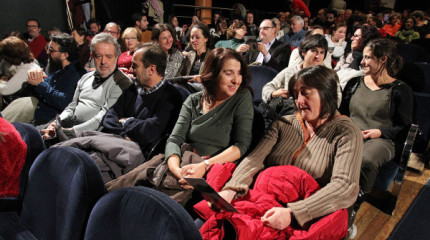 'Elisa e Marcela', de A Panadaría en el Teatro Principal de Pontevedra