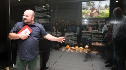 Jorge Coira e Manuel Gago comparten unha 'visita cruzada' no Museo